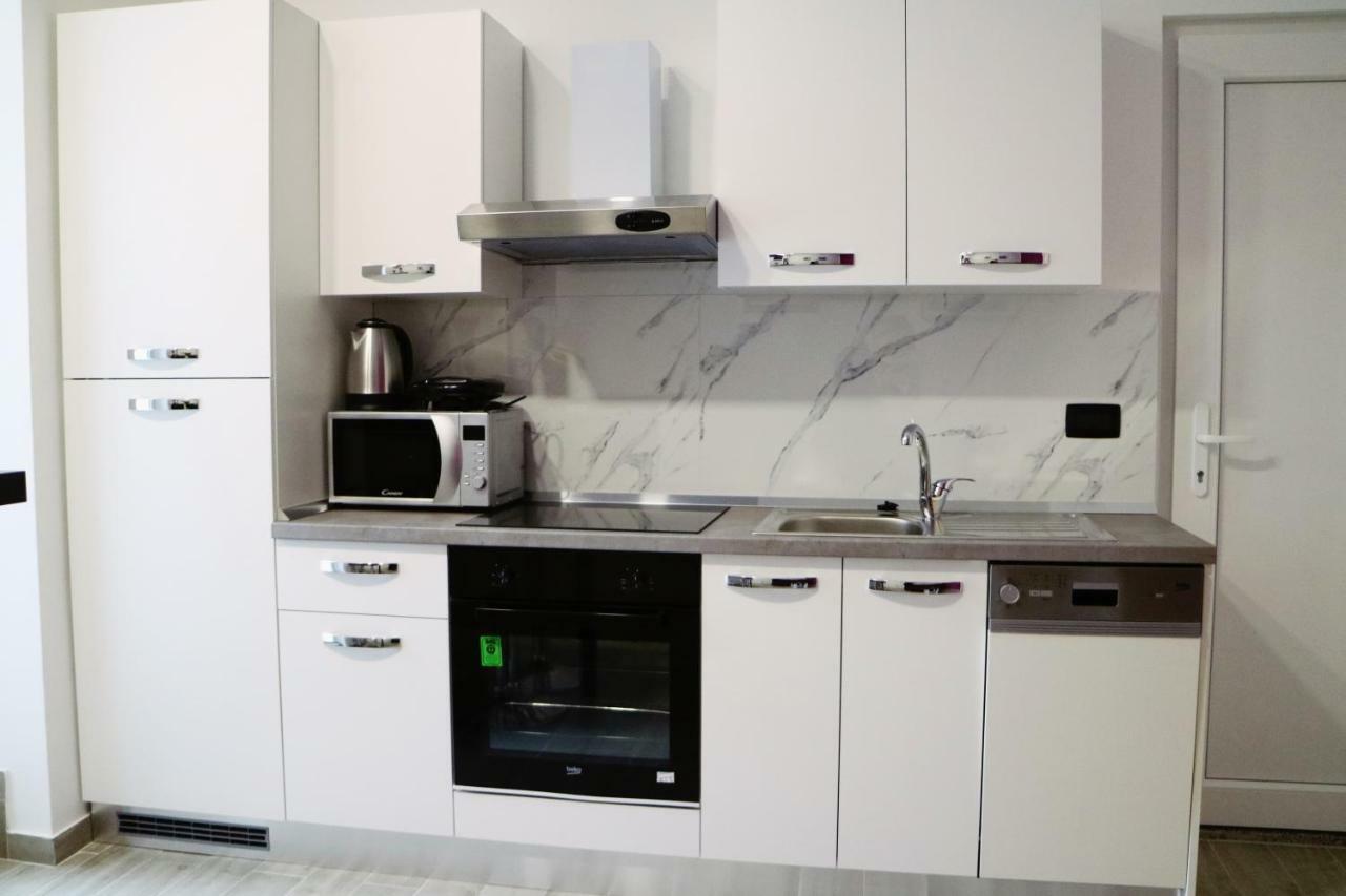 Apartment Toni プーラ エクステリア 写真